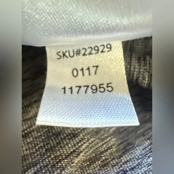 FootJoy Women’s Gray & Pink 1/4 Zip Long Sleeve Golf Pullover - Size Large - Picture 8 of 8